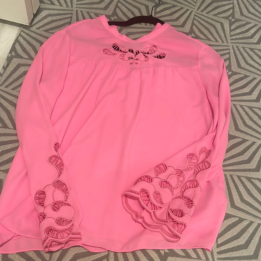 Gorgeous Lilly Pulitzer pink blouse